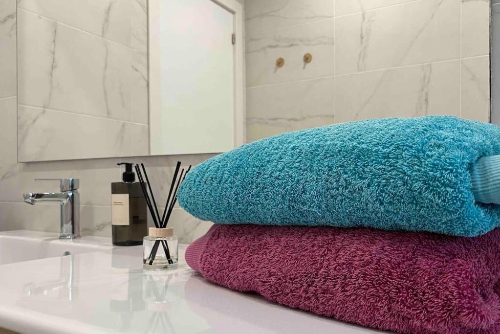 Tu Hogar Temporal En Madrid Con Excelente Ubicacion Appartement Buitenkant foto
